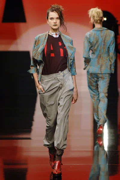 Look 27